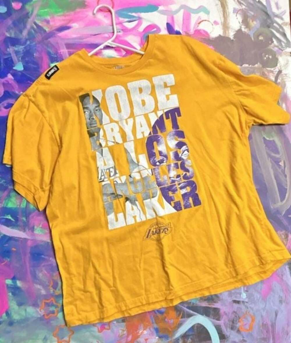 UNK Los Angeles Lakers Kobe Bryant Graphic T-Shirt Yellow